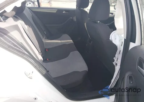 2017 Volkswagen Jetta 1.4T S z USA, uszkodzony, nr VIN 3VW2B7AJ1HM400206